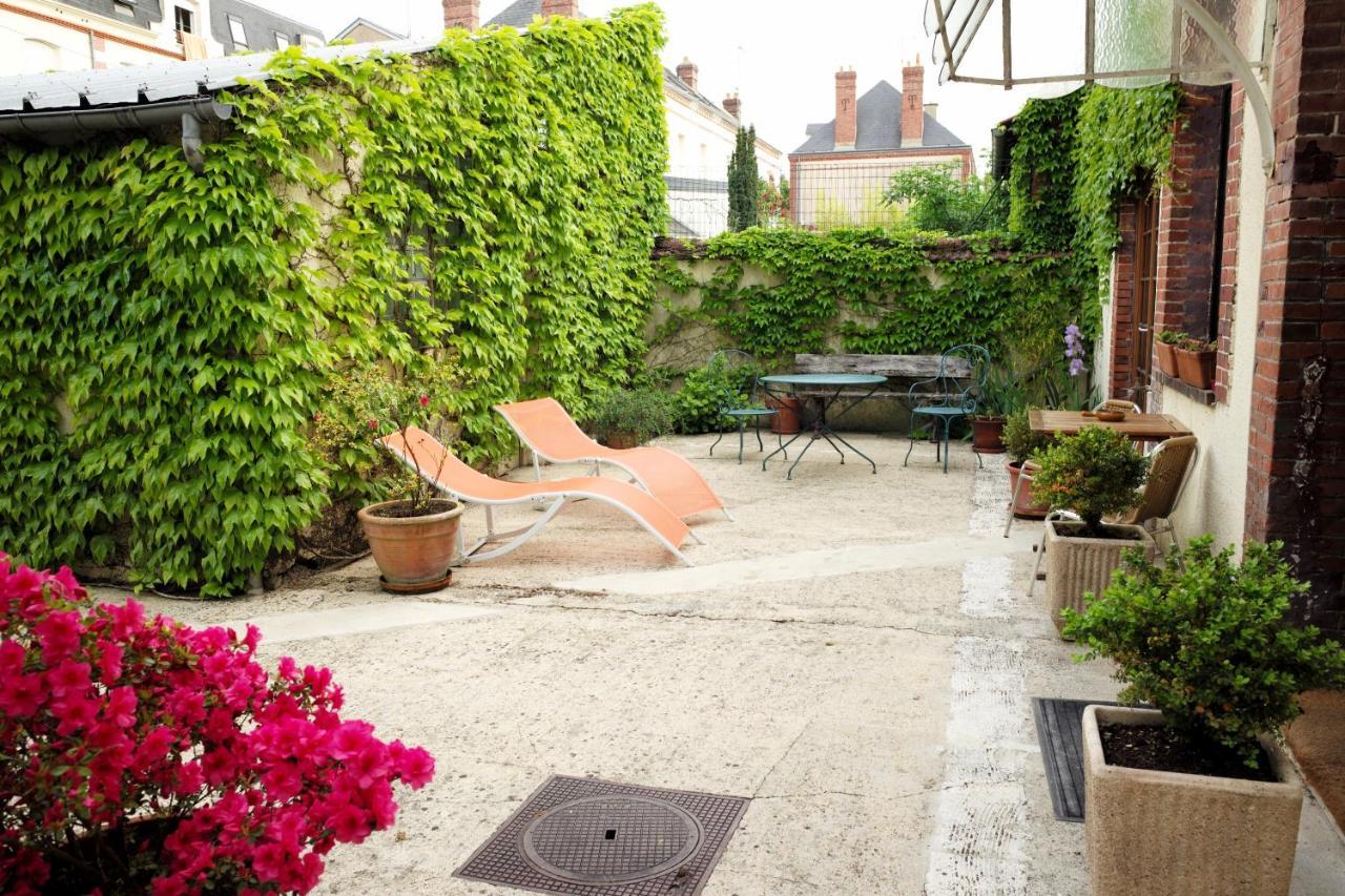 Les Crepinieres Bed & Breakfast Шартър Екстериор снимка