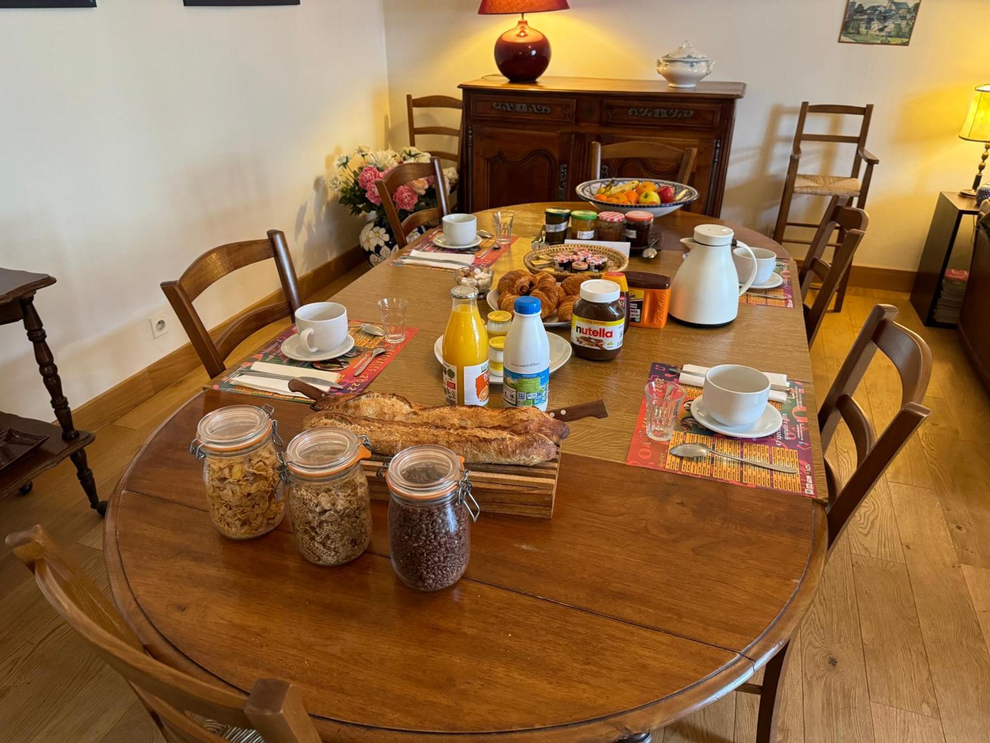 Les Crepinieres Bed & Breakfast Шартър Екстериор снимка